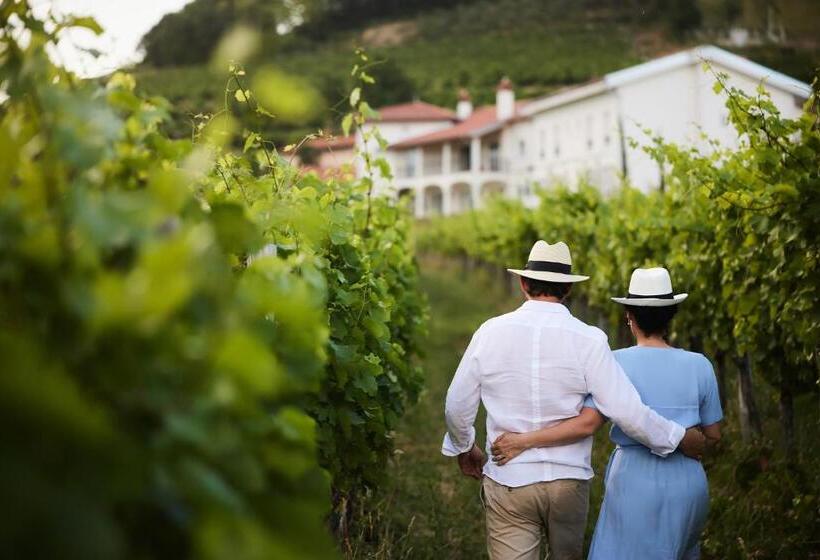 تختخواب و صبحانه Peterc Vineyard Estate