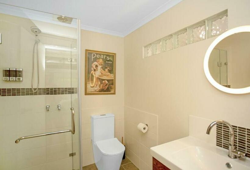 مبيت وإفطار Settlers Cottage