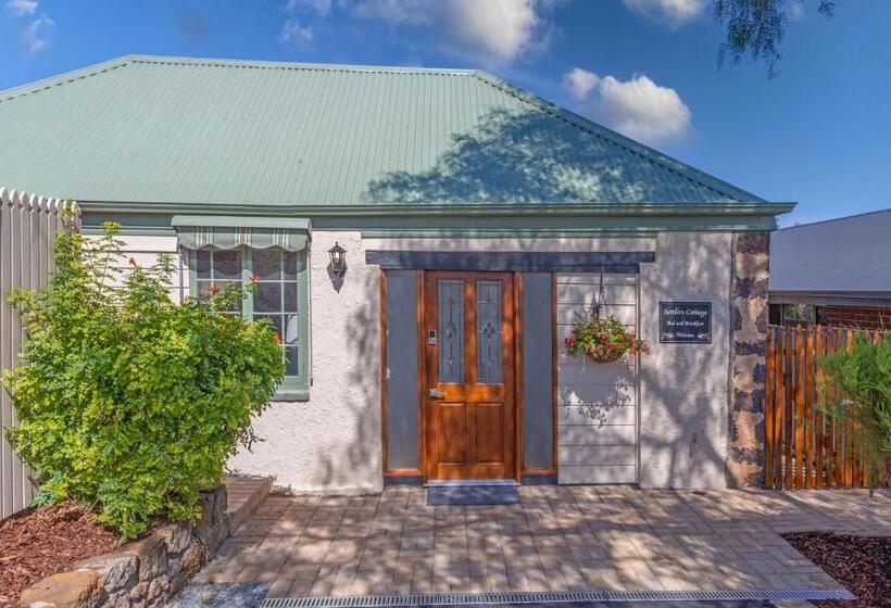 مبيت وإفطار Settlers Cottage