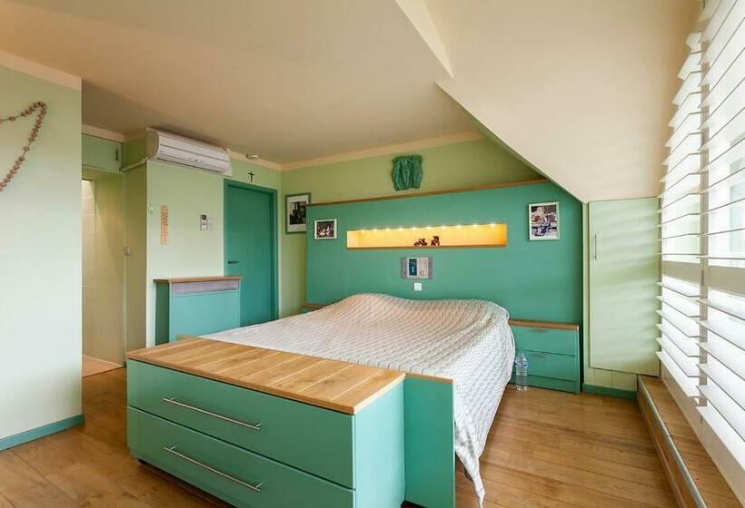 مبيت وإفطار Thai Time Wellness