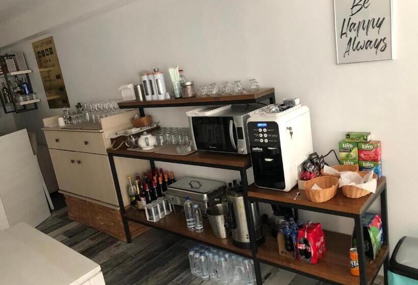 تختخواب و صبحانه Vila Loft Cube