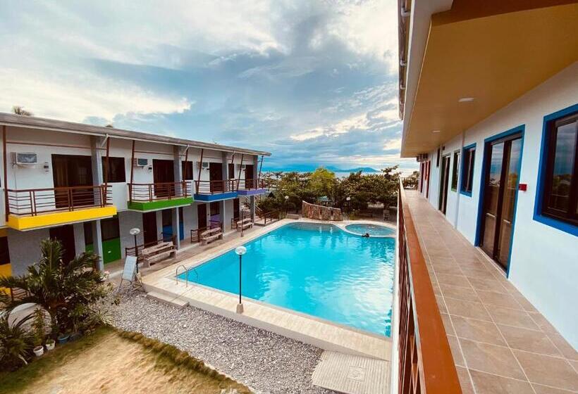 Cerca Parola Beach Resort