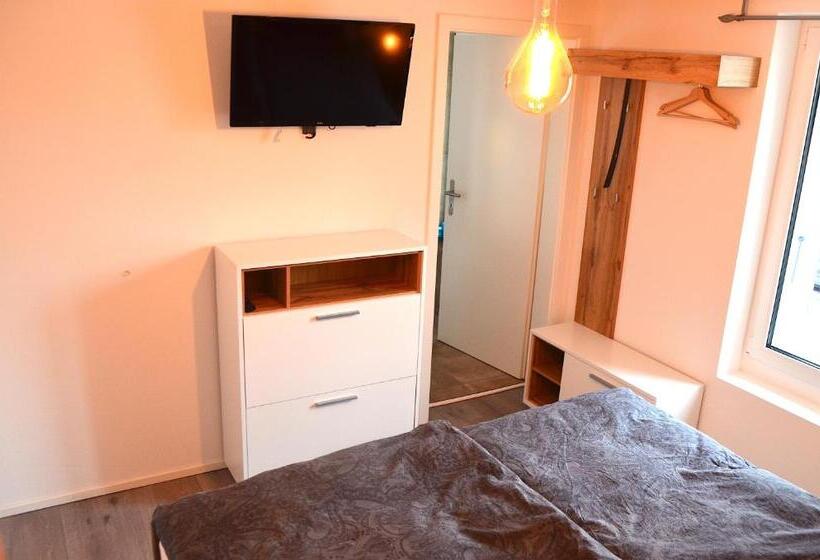 酒店 Guesthouse Meitschi Thun   Contactless Self Check In