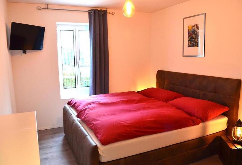 酒店 Guesthouse Meitschi Thun   Contactless Self Check In