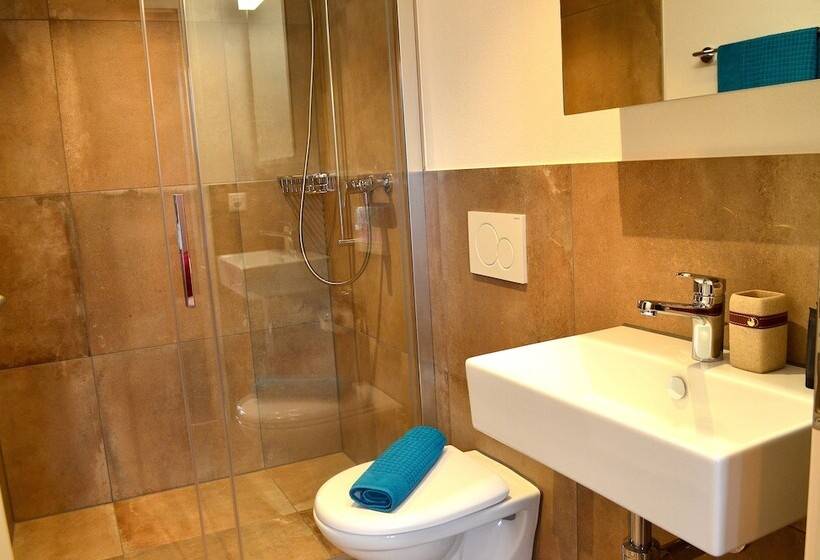 ホテル Guesthouse Meitschi Thun   Contactless Self Check In