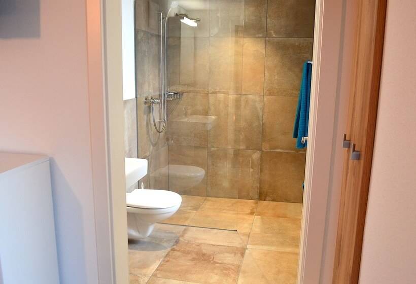 酒店 Guesthouse Meitschi Thun   Contactless Self Check In