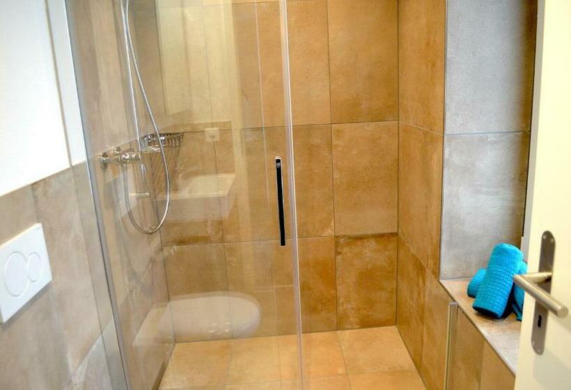 酒店 Guesthouse Meitschi Thun   Contactless Self Check In