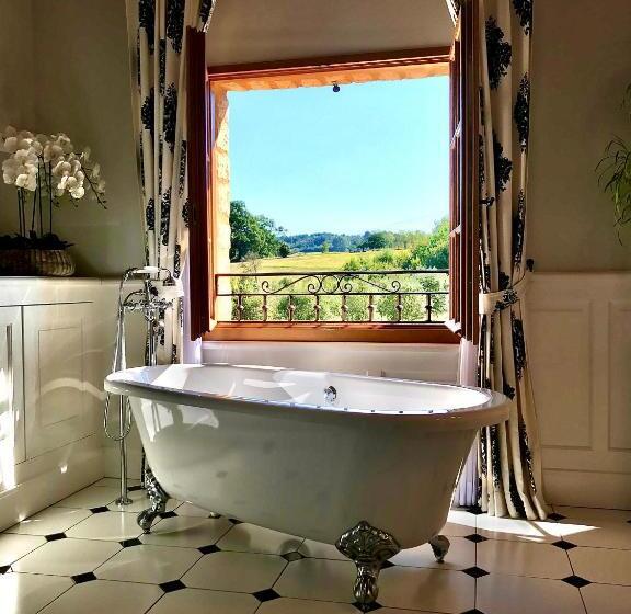 Les Cèdres Du Linard, Chambres D Hôtes B&b Near Lascaux, Montignac, Sarlat La Canéda, Dordogne