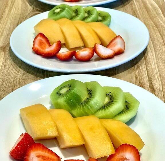 Les Cèdres Du Linard, Chambres D Hôtes B&b Near Lascaux, Montignac, Sarlat La Canéda, Dordogne