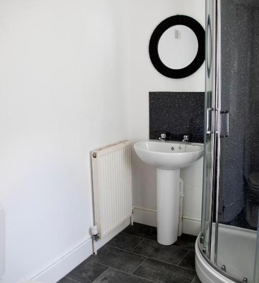 بنسيون Bursar Street 19