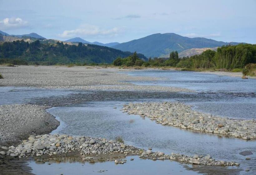 پانسیون Ddog Vineyard & Bnb