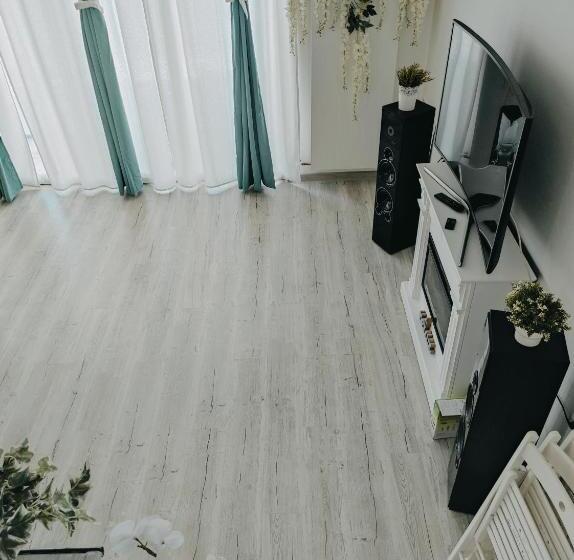 פנסיון Happy Home