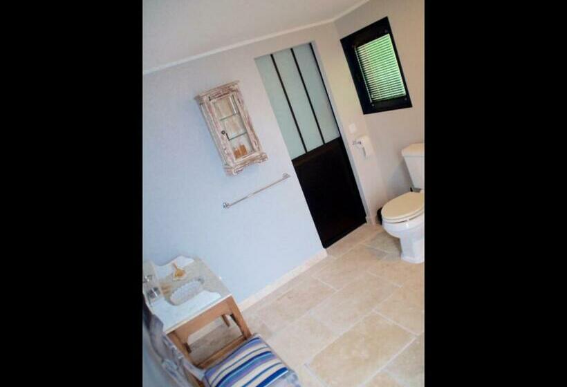 פנסיון La Secrète Chambre De La Tour