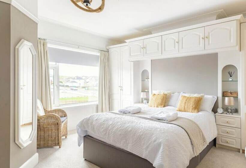 بنسيون Larkhill House