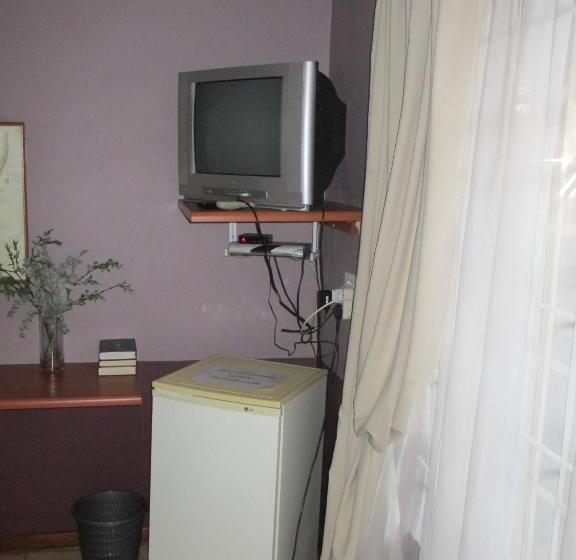 ペンション Lutea Guest House