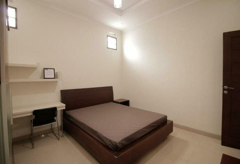 פנסיון Stay Inn Pasteur Bandung, Husein Sastranegara Airport