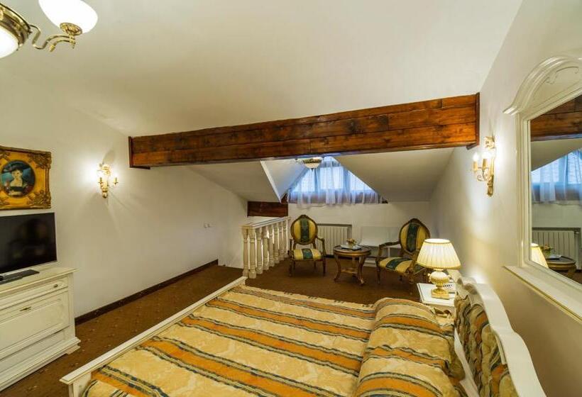 بنسيون Vila Miorita