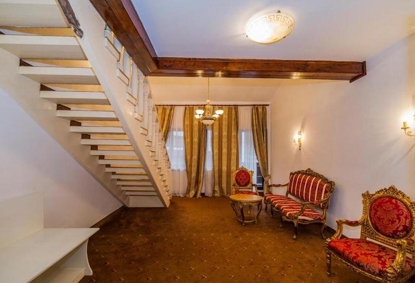 بنسيون Vila Miorita