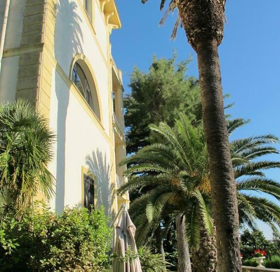 بنسيون Villa Forti