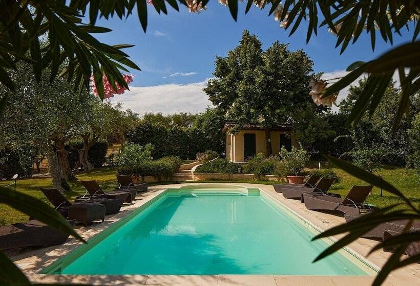 پانسیون Villa Monacelli B&b