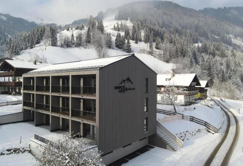 Simple Life Apartments