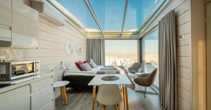 Ukkohalla Sky Cabin Glass Suite