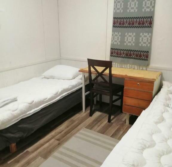 הוסטל Köpsintie 4 B