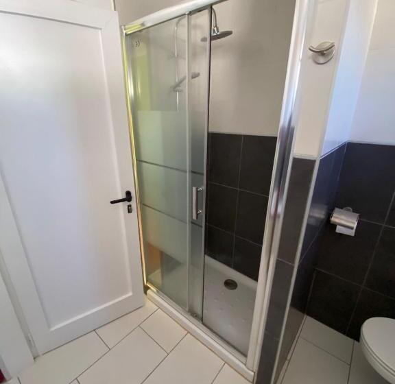 فندق صغير The Tree House Tenerife