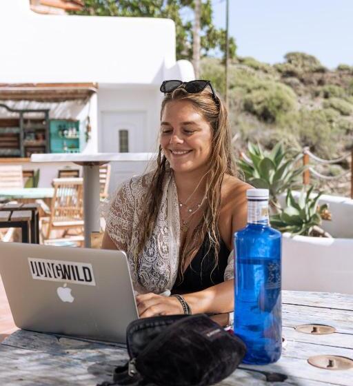 فندق صغير The Tree House Tenerife