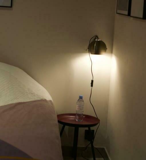 ベッドアンドブレックファースト Au 689