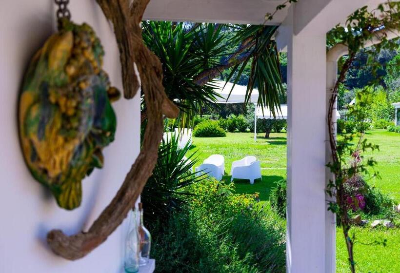 ベッドアンドブレックファースト Cantine Cipri Resort