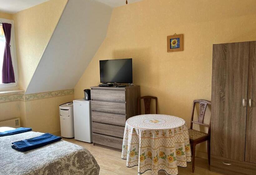 تختخواب و صبحانه Come Chez Nous