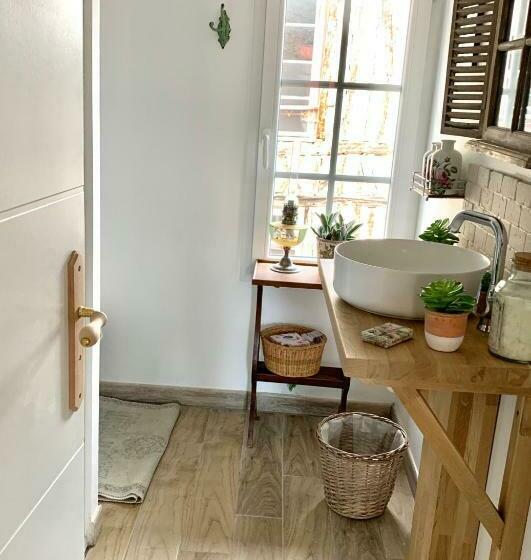 مبيت وإفطار Maison Léontine