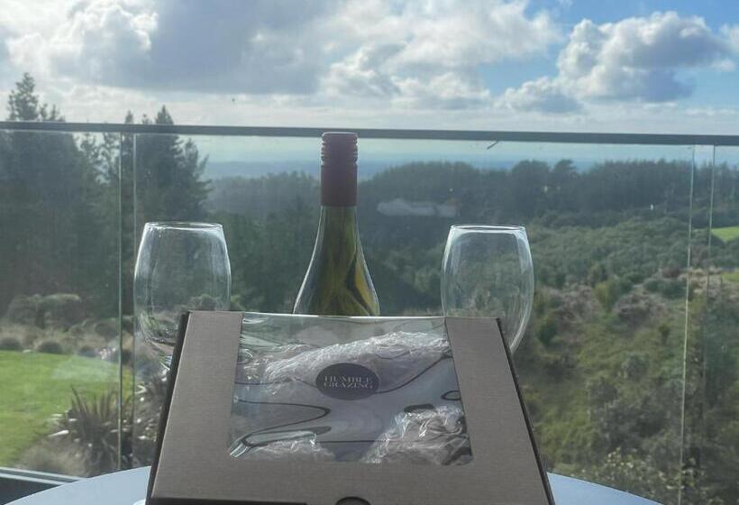 Bed and Breakfast Mangorei Heights   New Plymouth