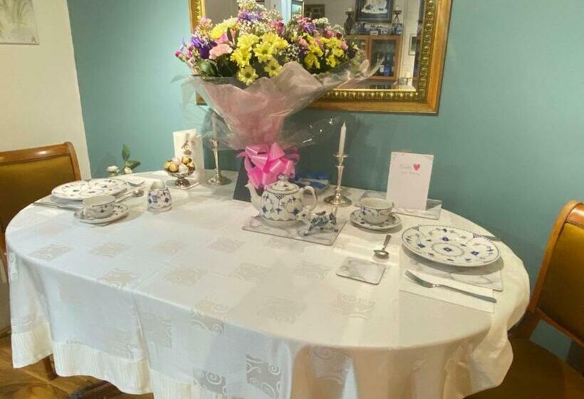 Bed and Breakfast Prince Cottage