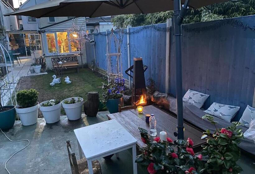 Bed and Breakfast Prince Cottage