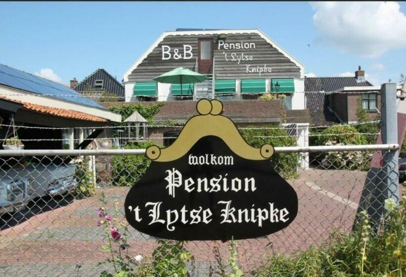 住宿加早餐 T Lytse Knipke