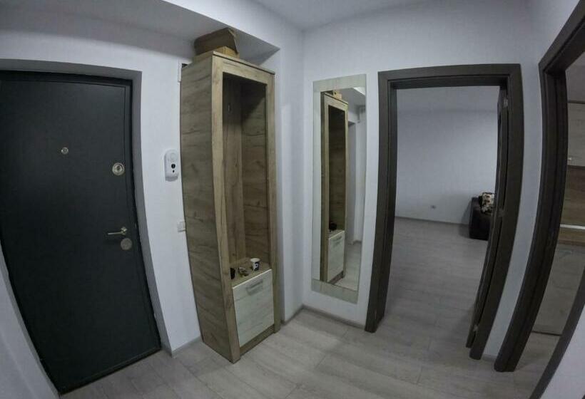 Cazare Bloc Nou Ultracentral