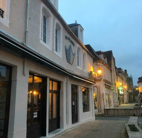ホテル Restaurant La Place