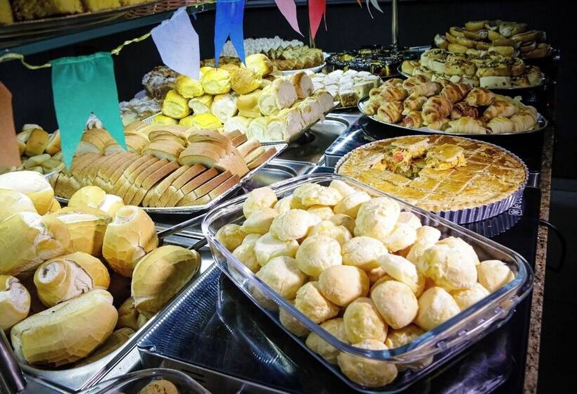 בית מלון כפרי San Rafain