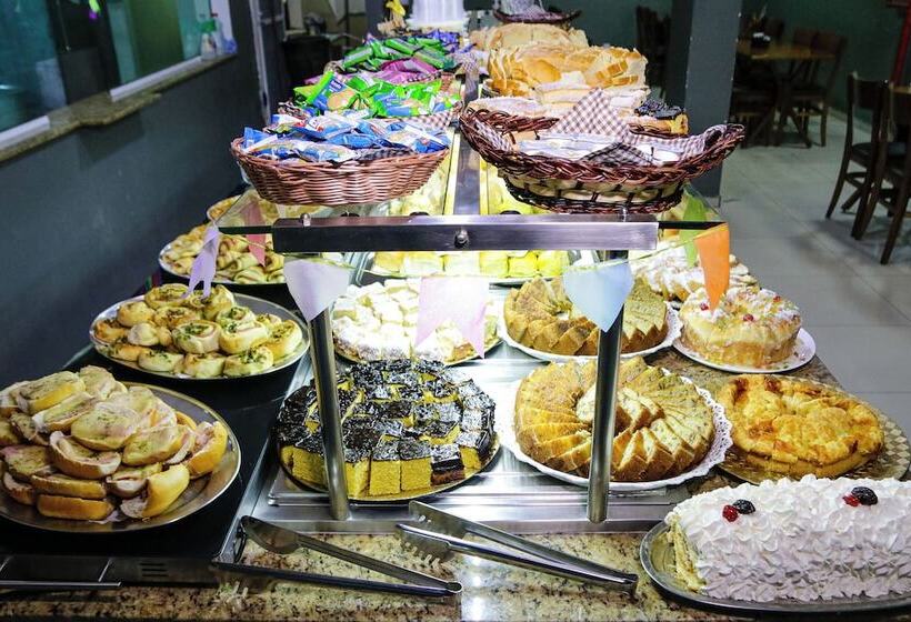 בית מלון כפרי San Rafain