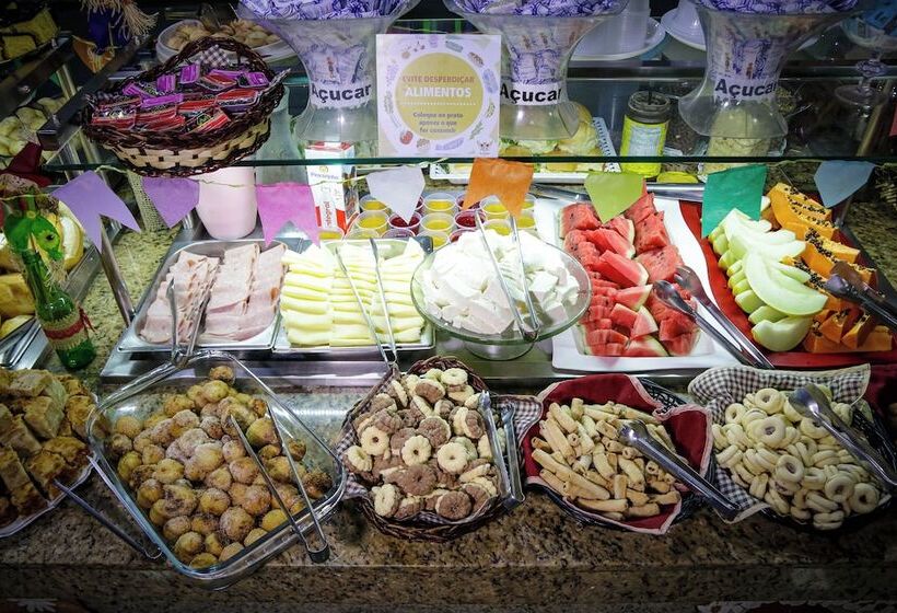 בית מלון כפרי San Rafain