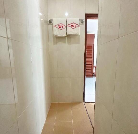 فندق Wisata Indah Sibolga