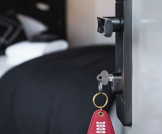 מוטל Cedar Lodge