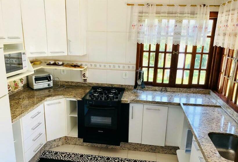 펜션 Aconchego Na Montanha Com Banheira De Imersão E 5 Suítes 7,5km Do Centro águas De Lindóia