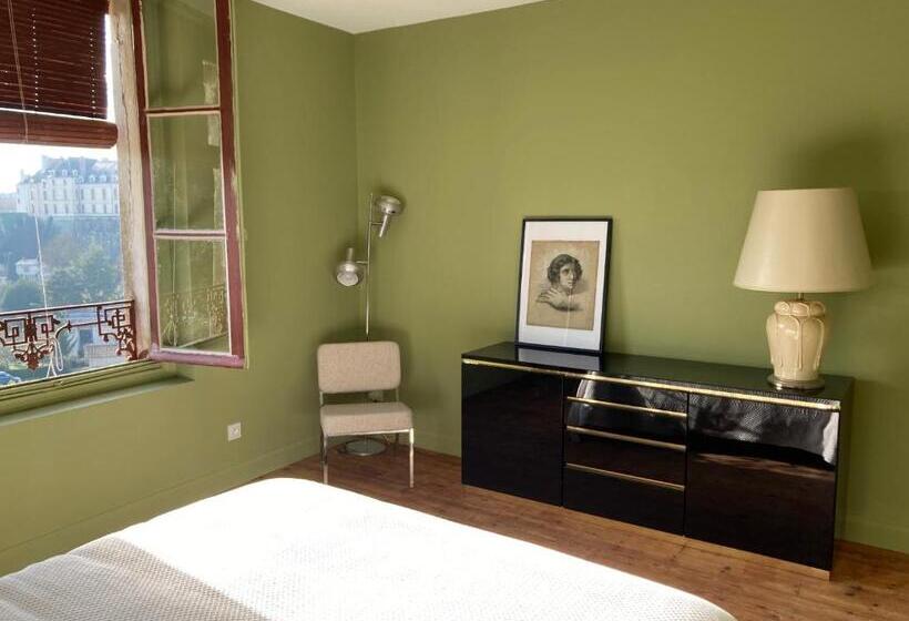 פנסיון Au Petit Thouars