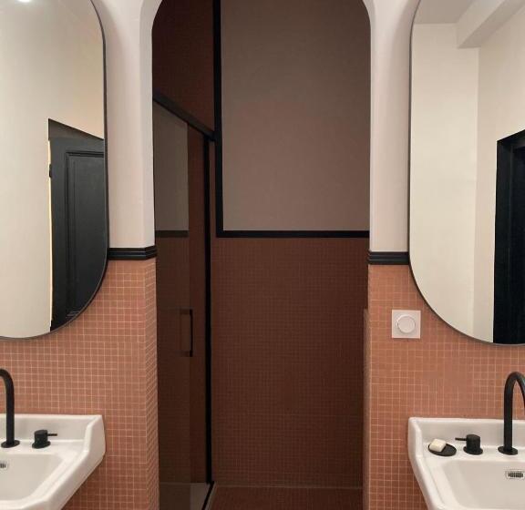 פנסיון Au Petit Thouars