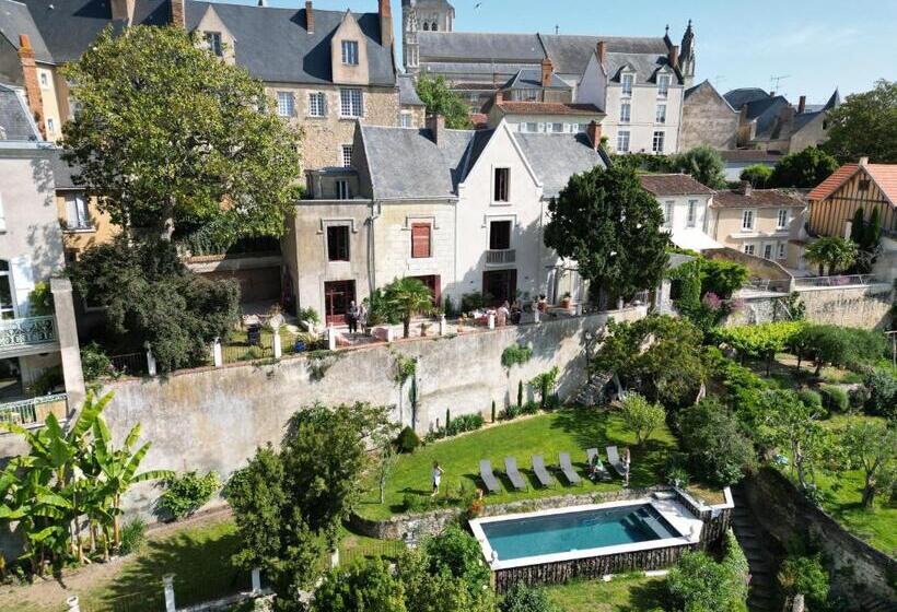 פנסיון Au Petit Thouars