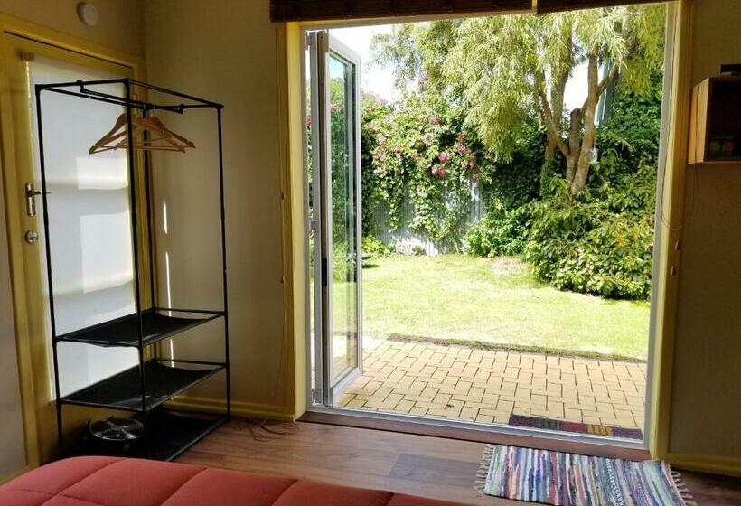 پانسیون City Central Apartment – Modern, Private & Quiet