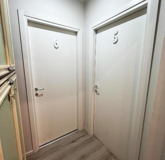 پانسیون Easyrooms One